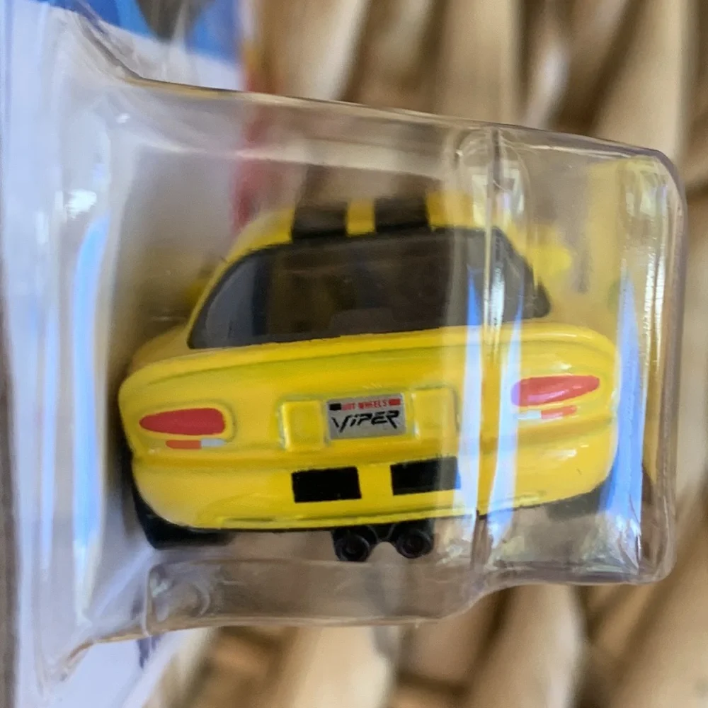 96 Dodge Viper GTS Hot Wheels 1996 Yellow  Sport Car HotWheels 2025 Casting New